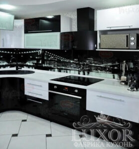 Черный и белый цвет в дизайне кухни