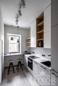 Идеи дизайна кухни с окном и фото интерьеров